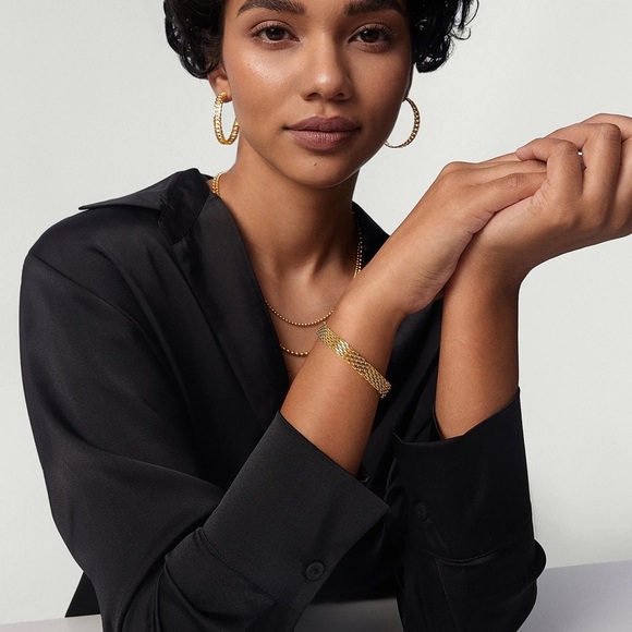 NEW: 18K Gold Chain Bracelet*Minimalist Bracelet*Waterproof Sweatproof - Picture 4 of 5